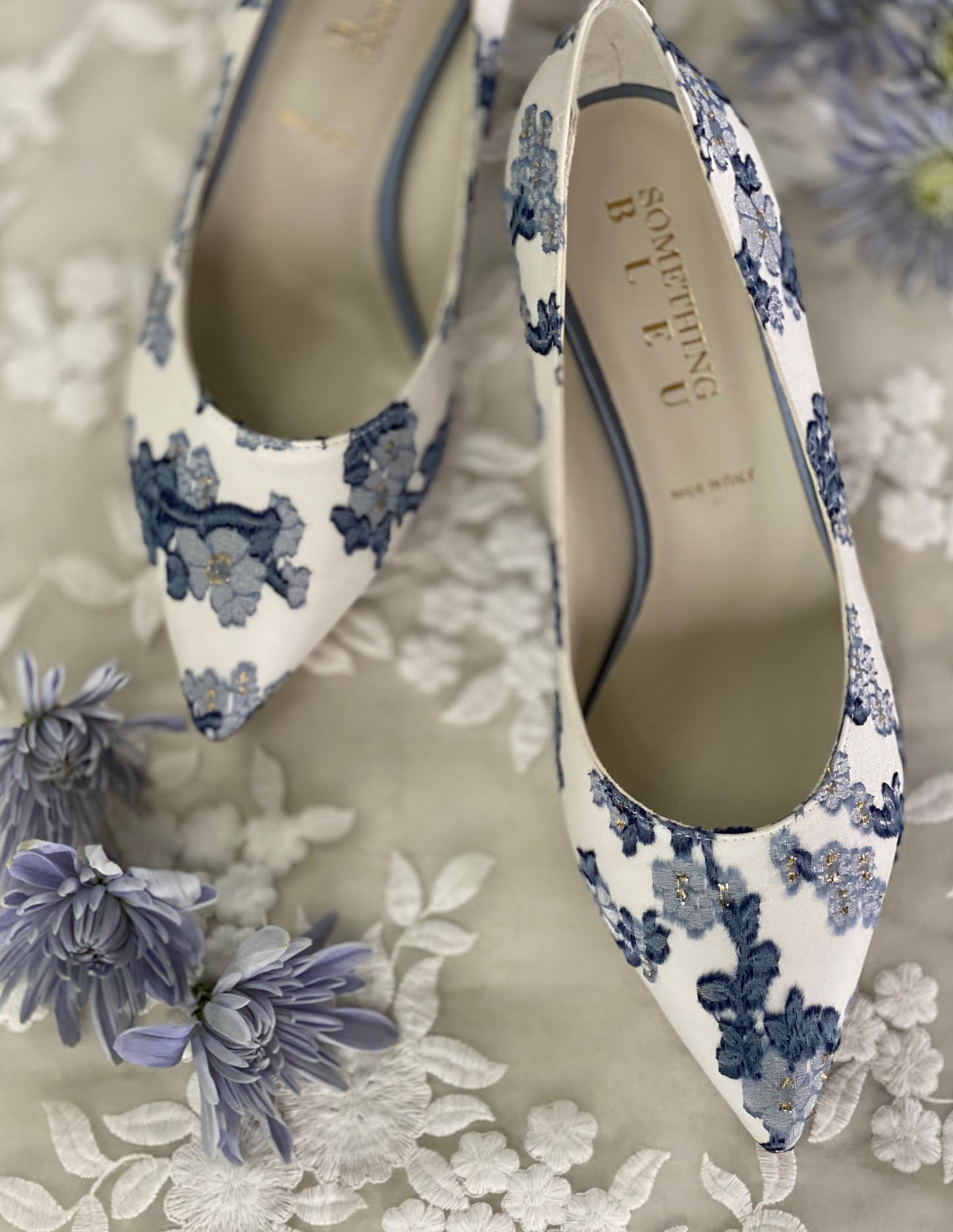 Bryn Kitten Heel