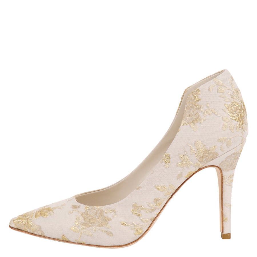 Womens Ivory Romance Stella Pointed Toe Pump 7